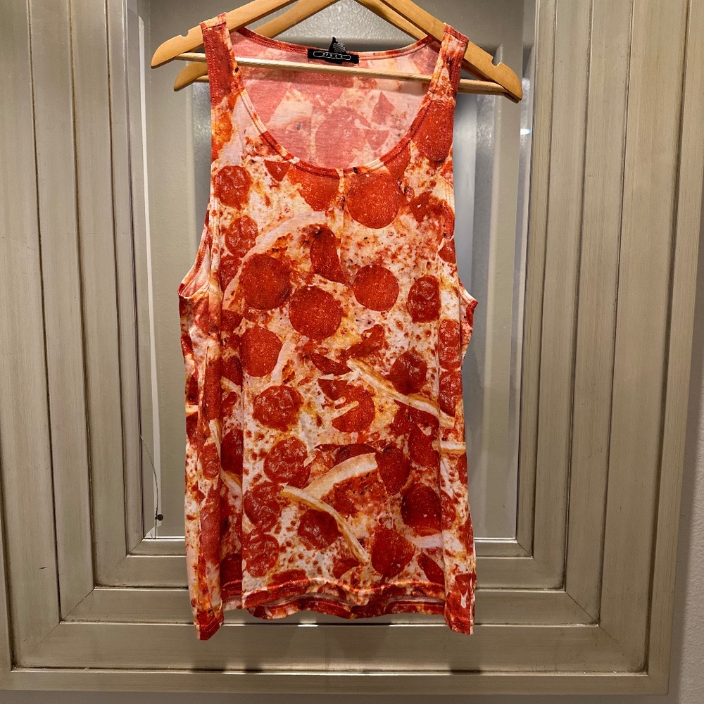 Pizza tank top size small